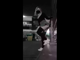 1602804537976-dbf96